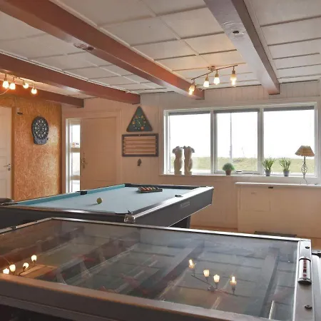 Five-bedroom Holiday In 2 Casa vacanze
